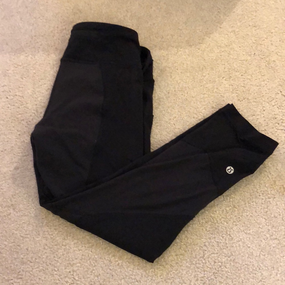 Lululemon Pace Rival Crop in Black